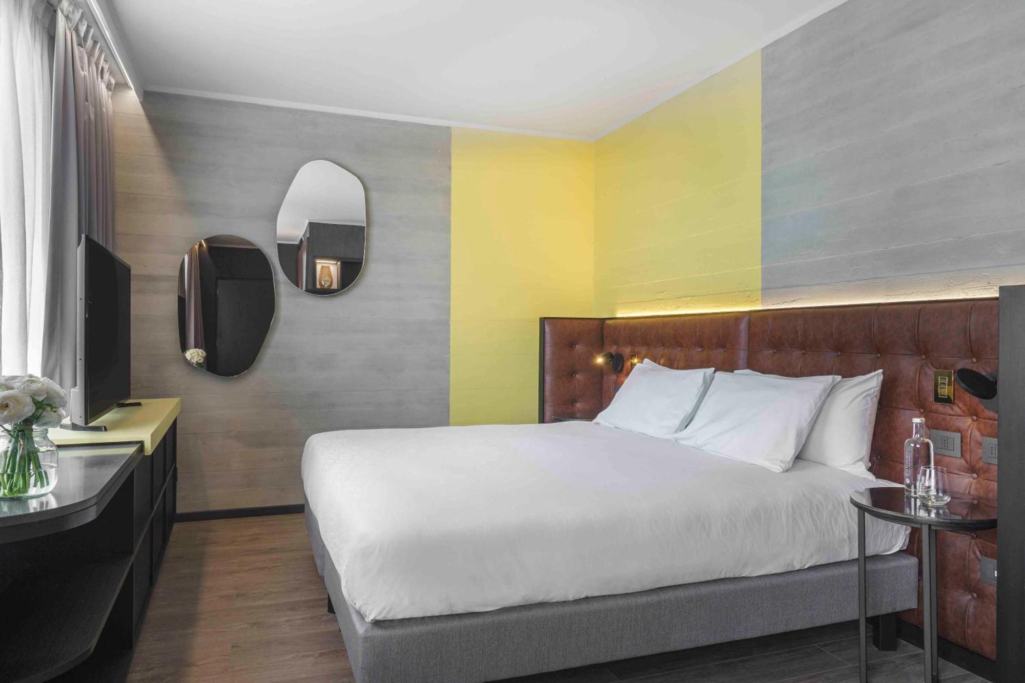 Отель Pullman Santiago El Bosque Экстерьер фото A room at the hotel